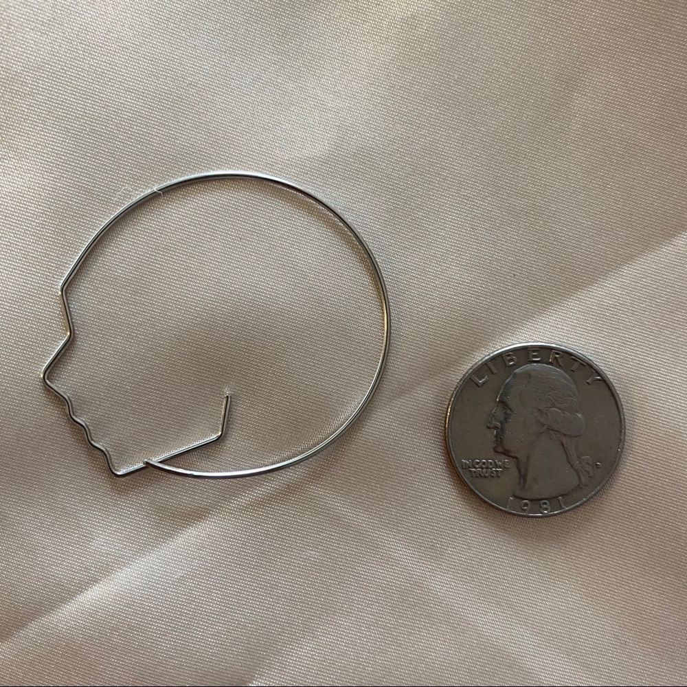 ❤️‍🔥𝕤𝕒𝕝𝕖❤️‍🔥 face hoop earrings - Picture 8 of 9